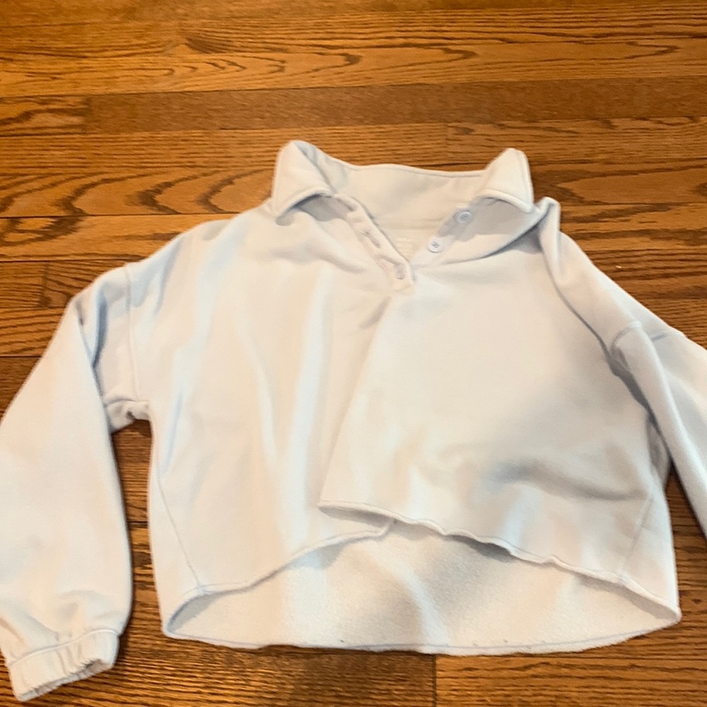 XXS cropped Aerie crew neck with buttons